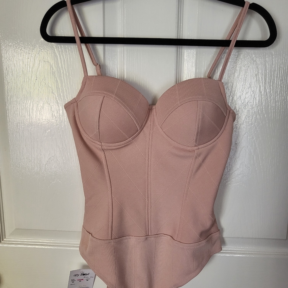 Blush body control bodysuit sz M